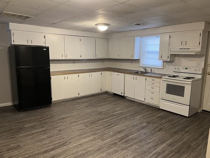 451 Montgomery Ave #5 - Photo 6 of 14