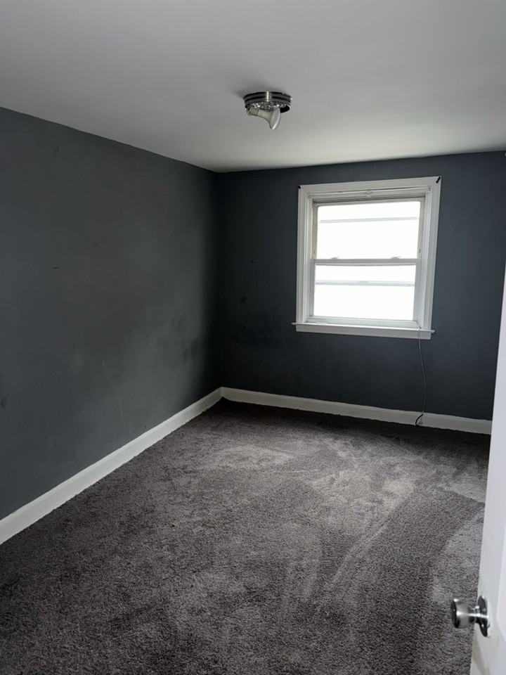 616 Macdade Blvd - Photo 7 of 8