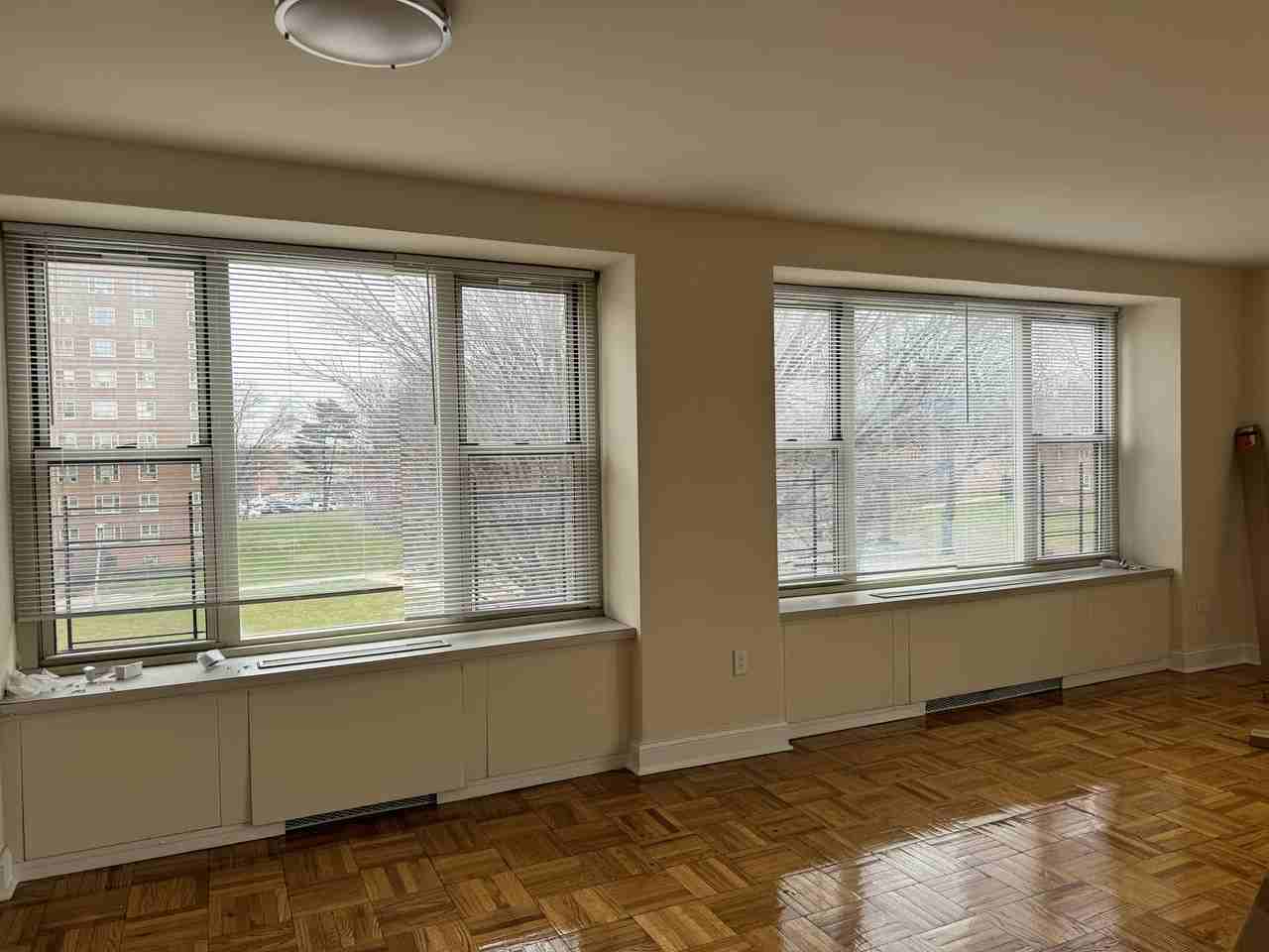 6700 192nd St #300 - Photo 4 of 9