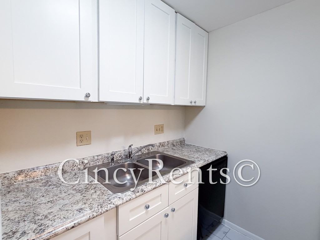 521 Martin Luther King Dr W #A6 - Photo 5 of 20