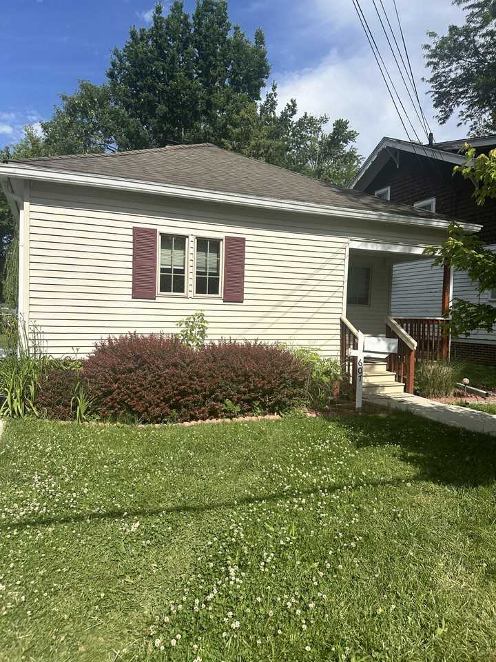 607 S Wheeler St #NA - Photo 2 of 12