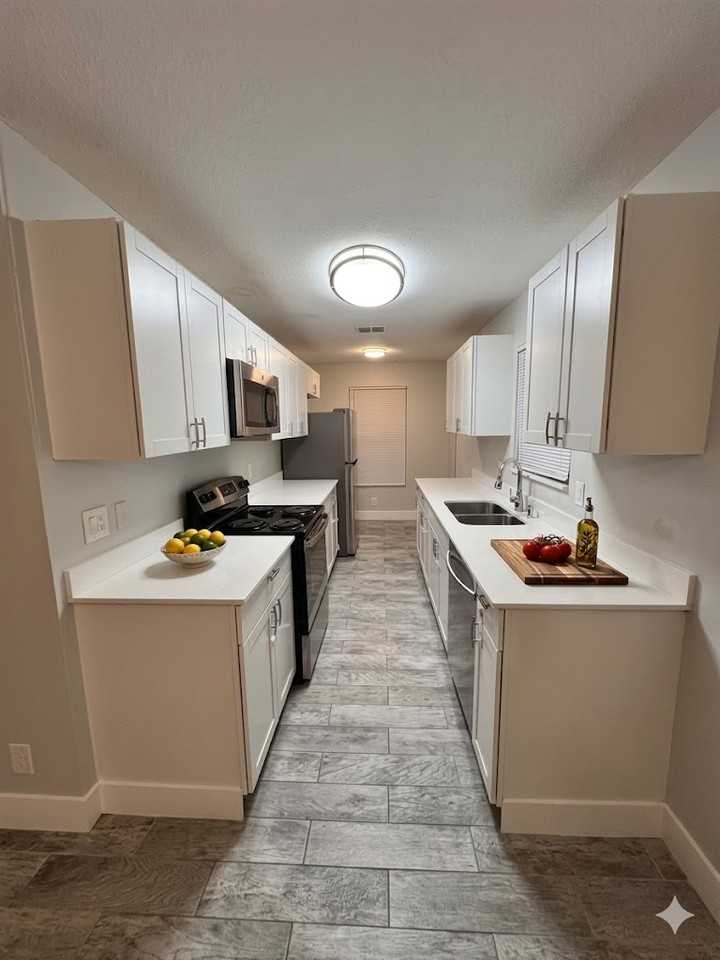 6040 Lace Wood Cir #NA - Photo 3 of 11