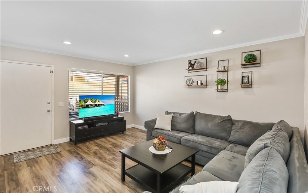 13313 Meyer Rd #B - Photo 6 of 36