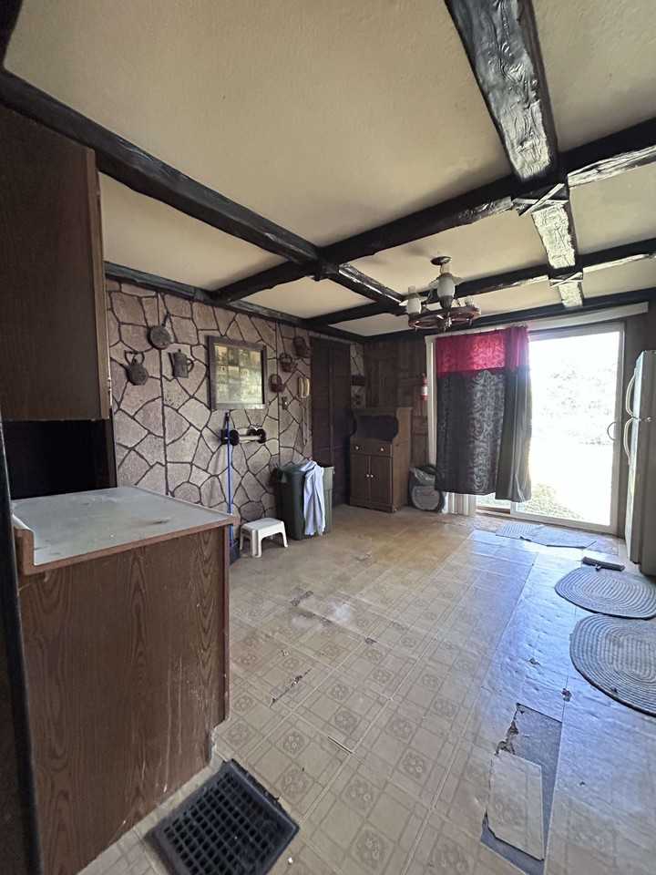 2124 1st Ave #NA - Photo 2 of 12