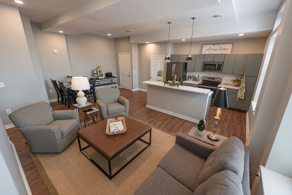 325 Commercial St #101 - Photo 2 of 6