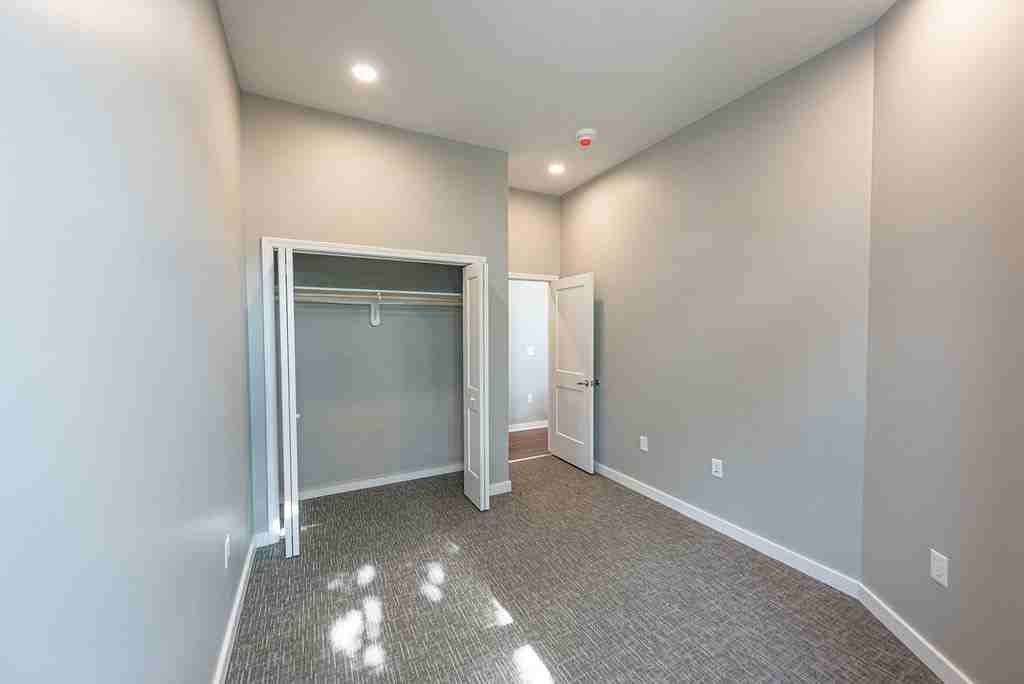 325 Commercial St #101 - Photo 5 of 6