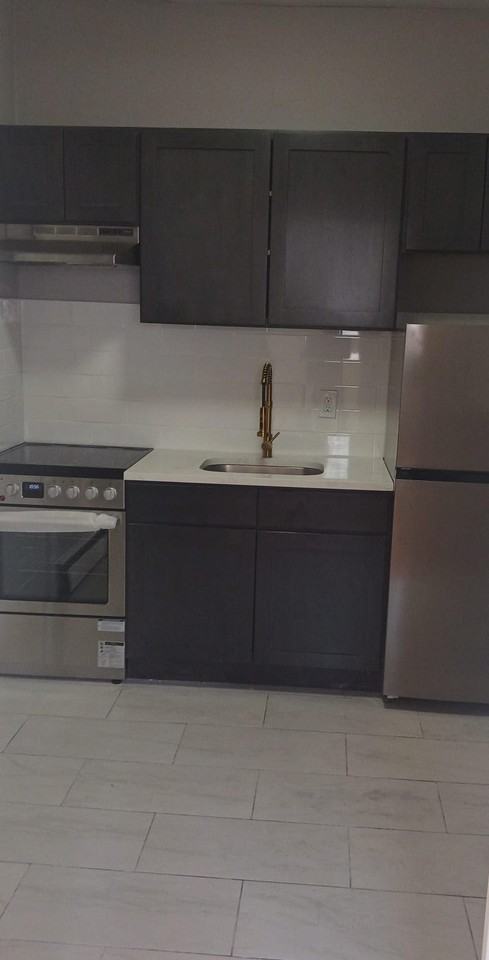 306 Eastern Pkwy #4 - Photo 4 of 28