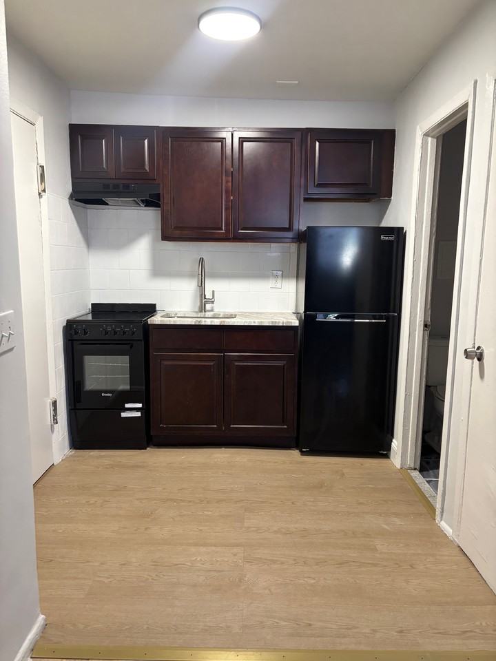 306 Eastern Pkwy #4 - Photo 7 of 28