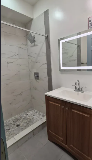 651 Montgomery St #2 - Photo 6 of 7