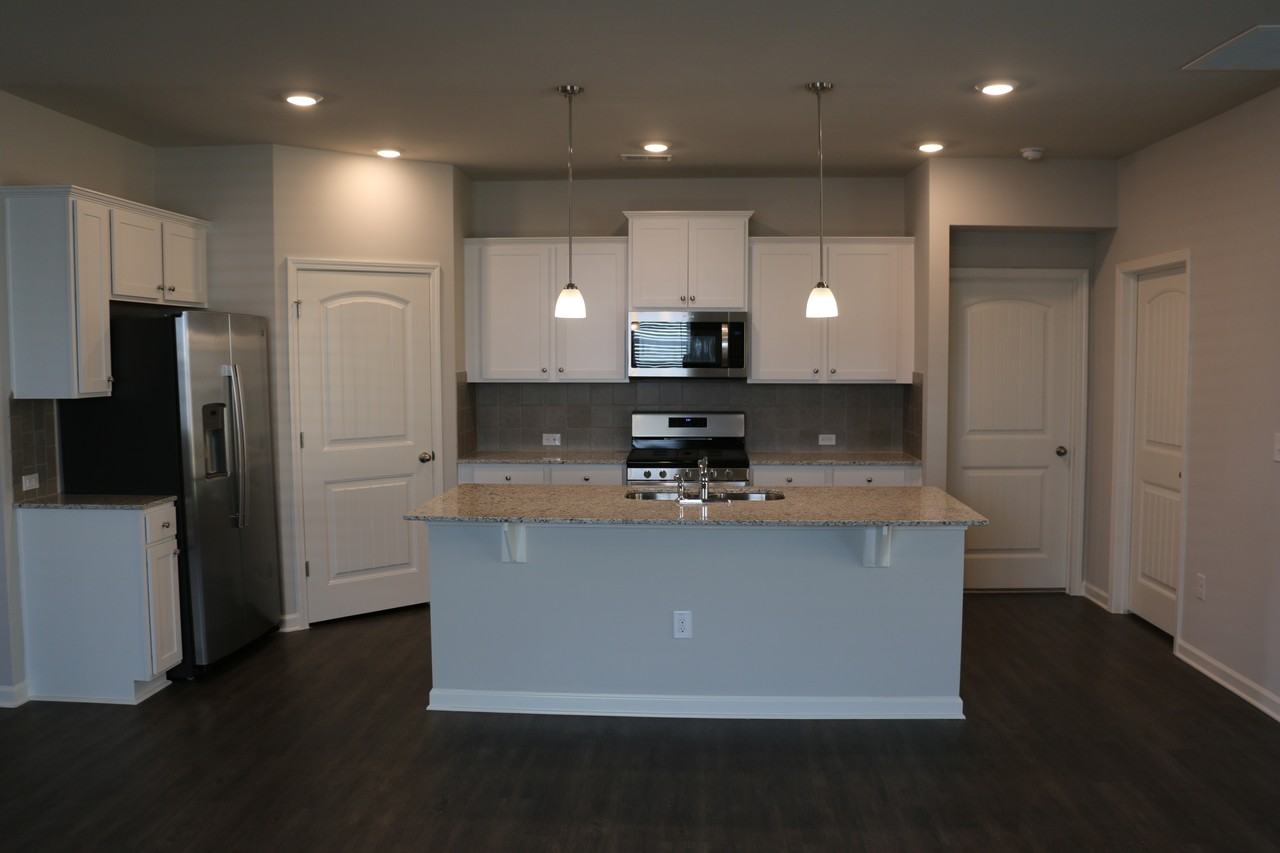 46 Jocelyn Dr #NA - Photo 5 of 15