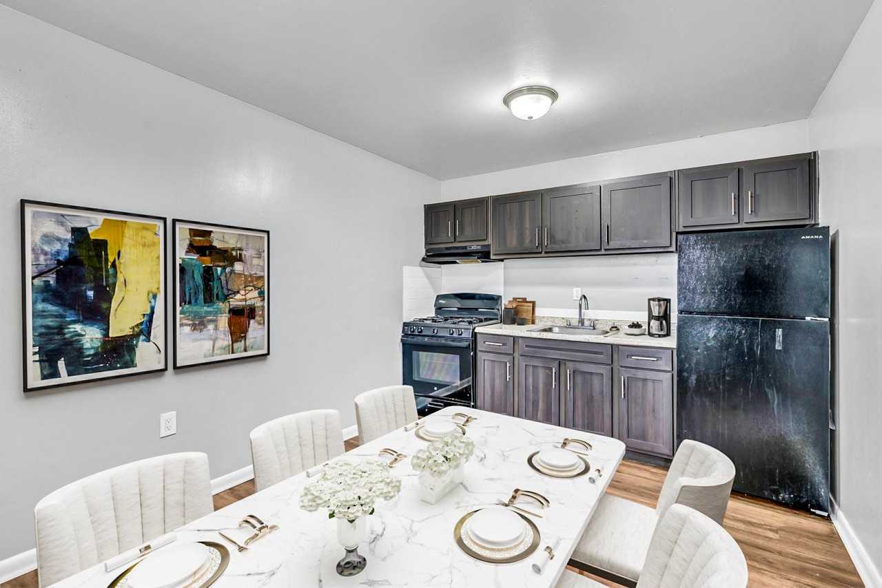 910 W Spencer Ave #1 - Photo 5 of 8