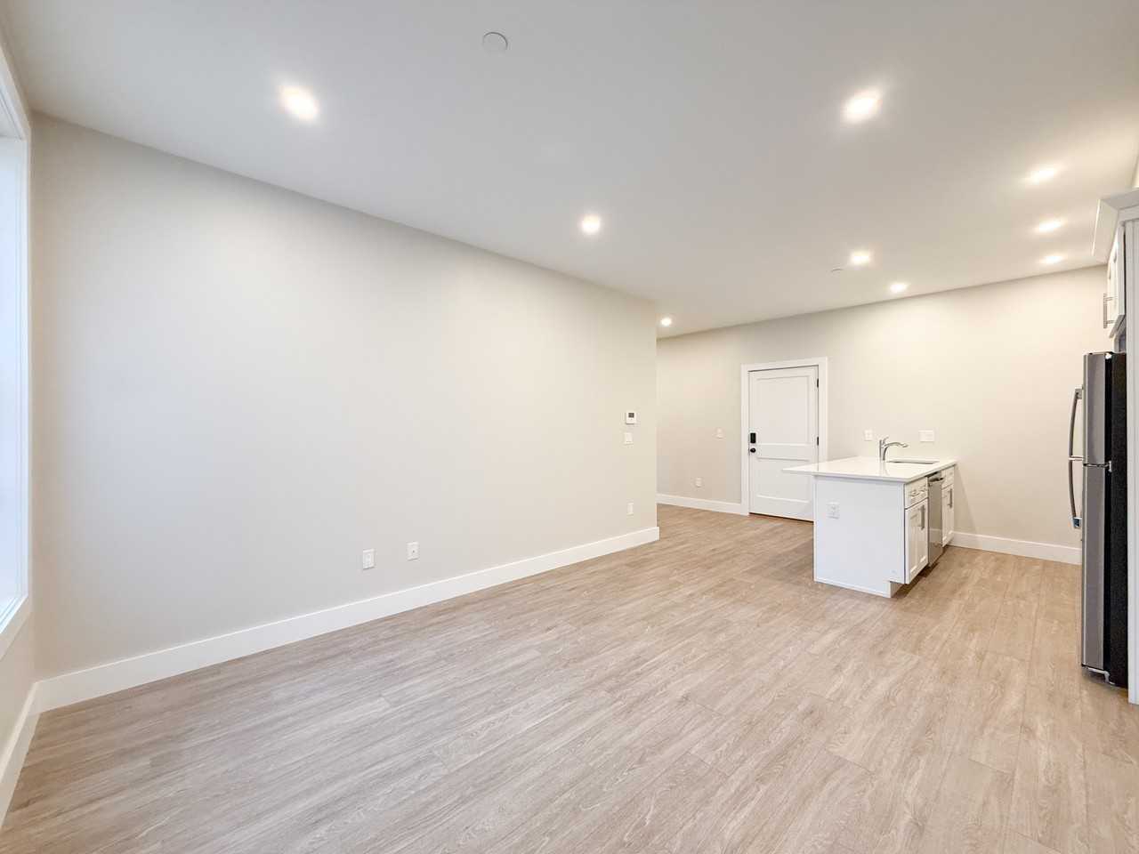 58 River St #3 - Photo 2 of 10
