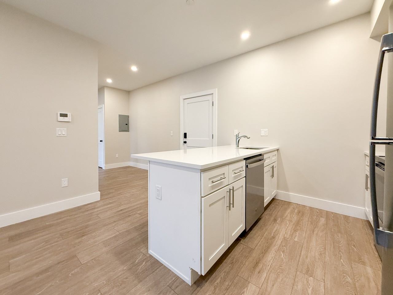 58 River St #3 - Photo 3 of 10