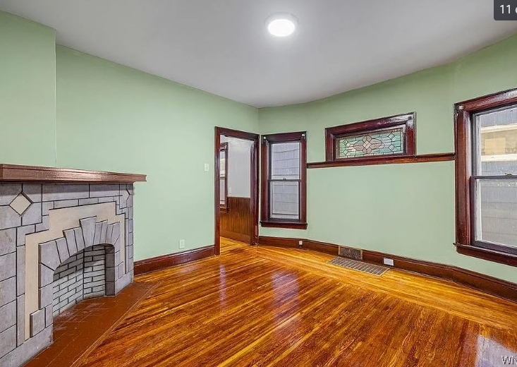 18 S Ryan St - Photo 3 of 11