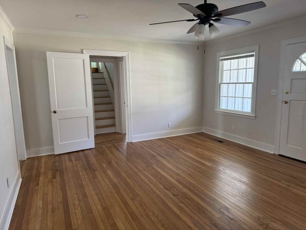 325A E Sherrod Ave #325A - Photo 3 of 17