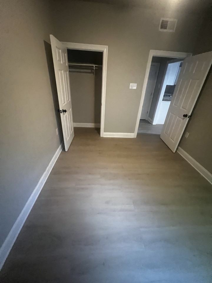 637 Iberville St #A - Photo 3 of 5