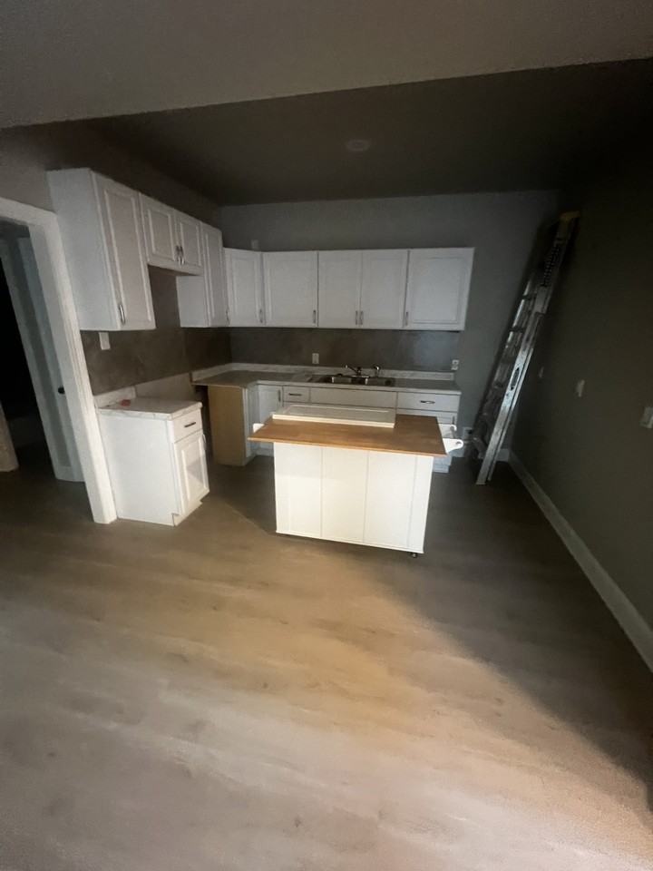 637 Iberville St #A - Photo 5 of 5