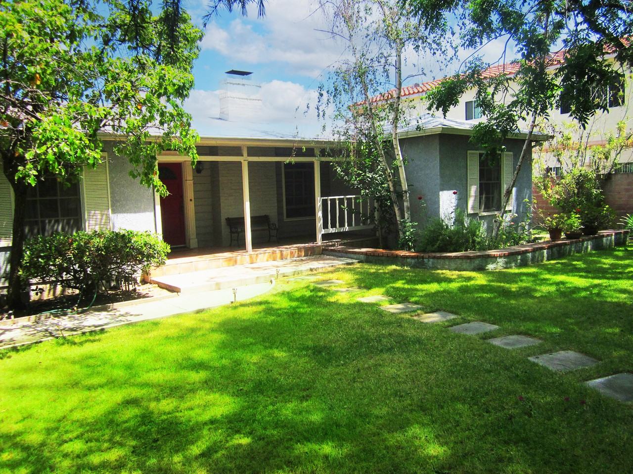 15341 Cohasset St #NA - Photo 2 of 32