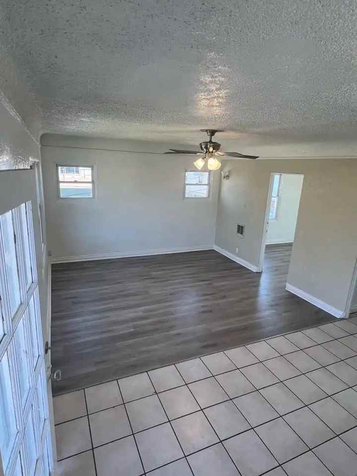 1056 Cedar Ave #SYJ - Photo 4 of 9