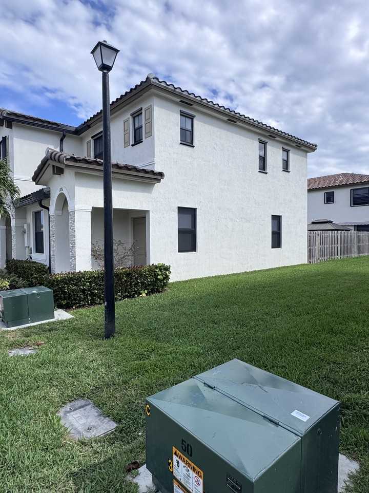 11852 Sw 245th Ter - Photo 7 of 20