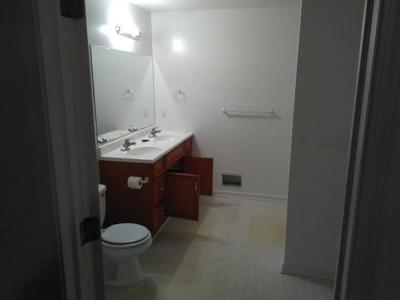 2447 Georgeland Dr #NA - Photo 4 of 13