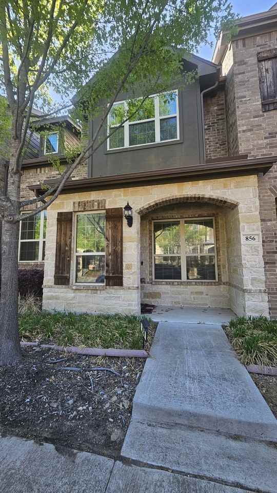 856 Rohan Dr #856 - Photo 2 of 19