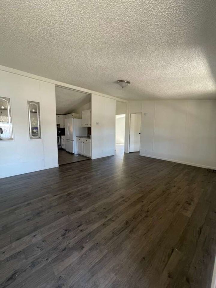 4030 N Fairview Ave #NA - Photo 7 of 20