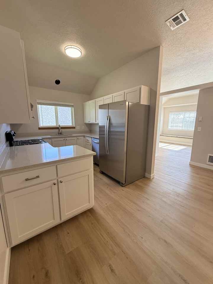 5225 Springcrest Dr S #5225 - Photo 2 of 16