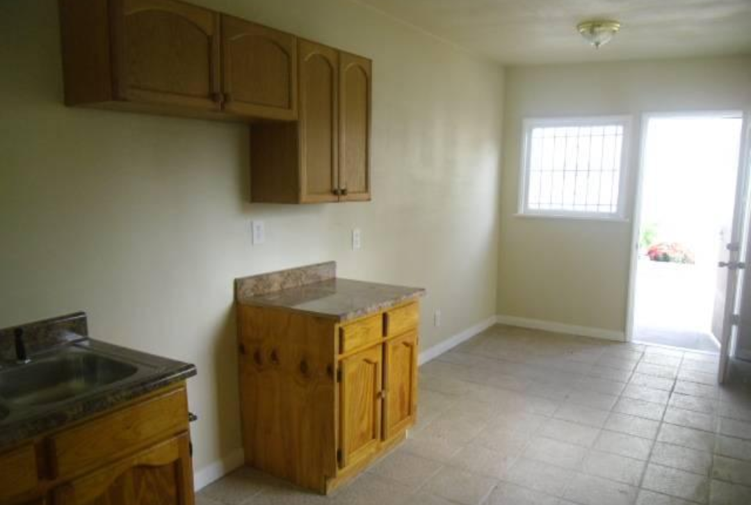 1024 W 77th St #NA - Photo 2 of 2