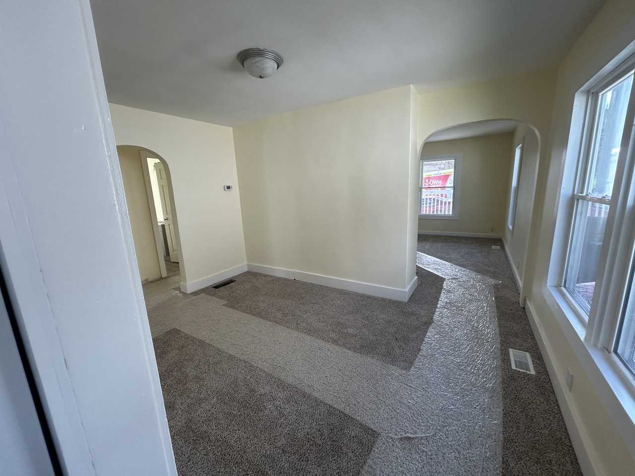 428 Gray St #NA - Photo 3 of 17