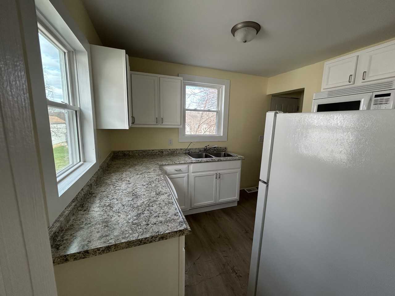 428 Gray St #NA - Photo 4 of 17