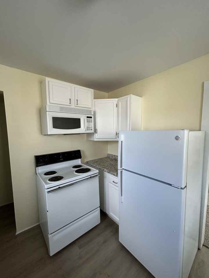 428 Gray St #NA - Photo 5 of 17