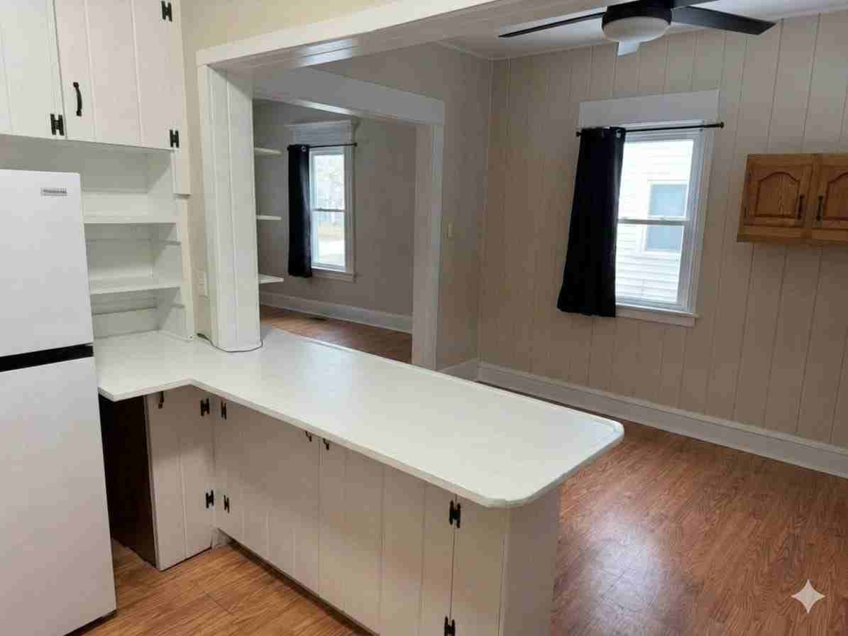 901 W Main St #NA - Photo 3 of 36