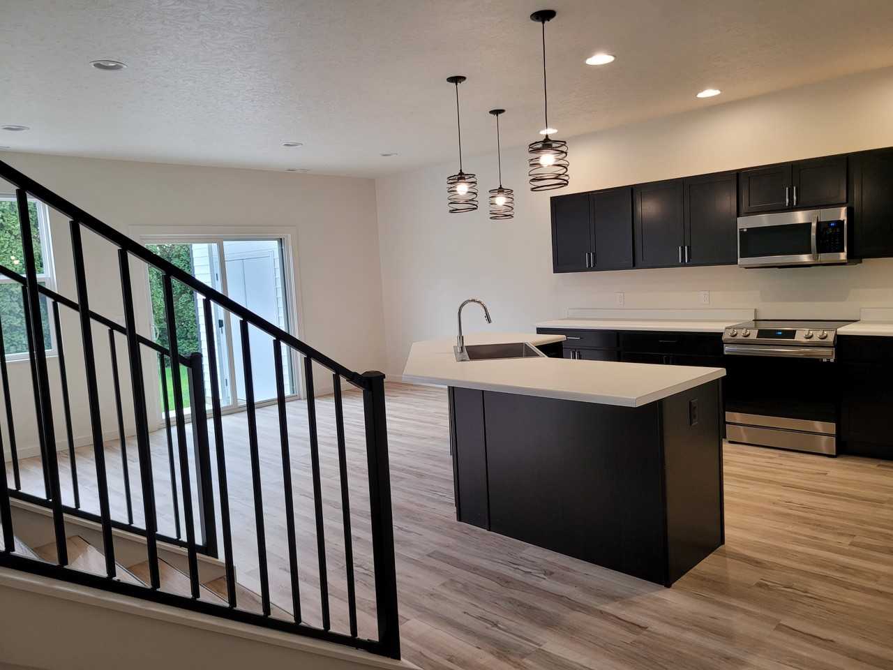 2453 Easton Ln #2453 - Photo 7 of 50