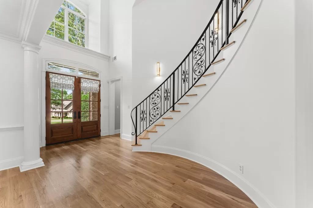 375 Westbury Ln #NA - Photo 7 of 49