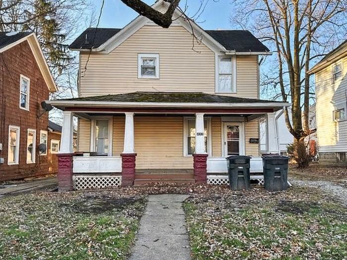 490 Gage St