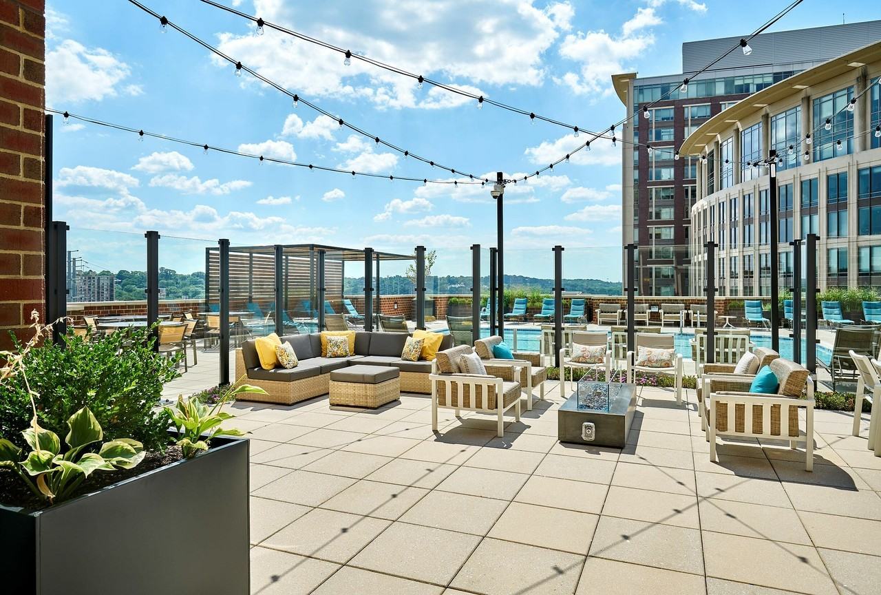 Meridian at Eisenhower - Photo 6 of 50