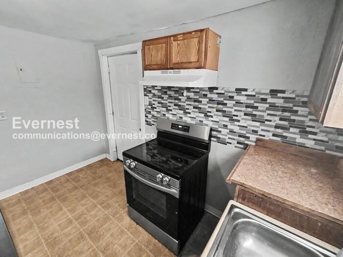 1924 Blackford St #A - Photo 4 of 21