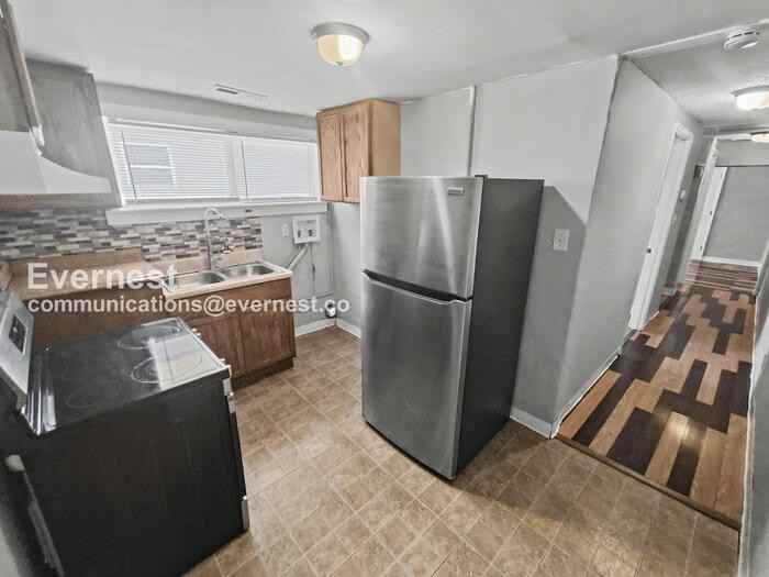 1924 Blackford St #A - Photo 5 of 21