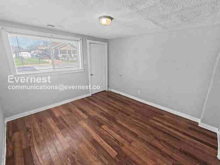 1924 Blackford St #A - Photo 7 of 21