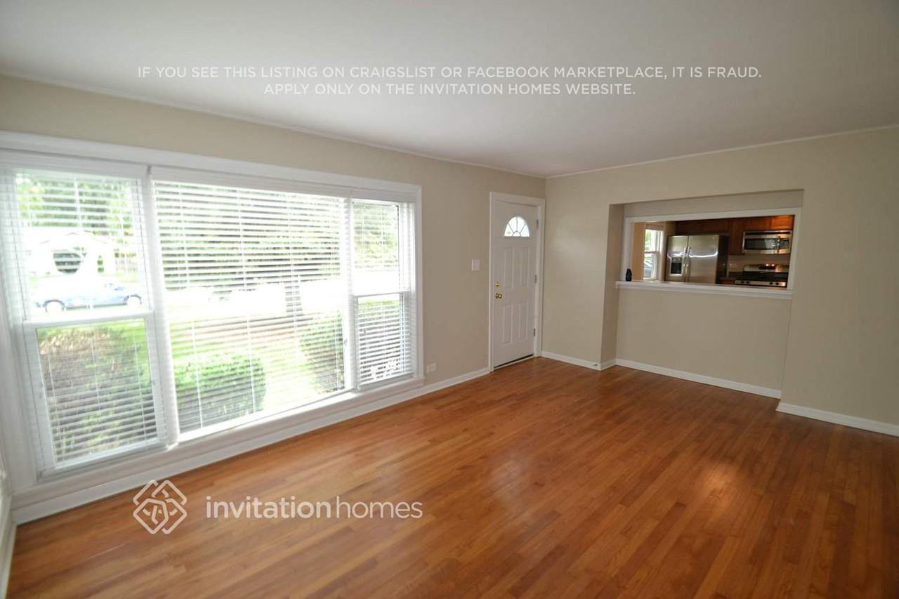 642 E Le Moyne Ave - Photo 4 of 14