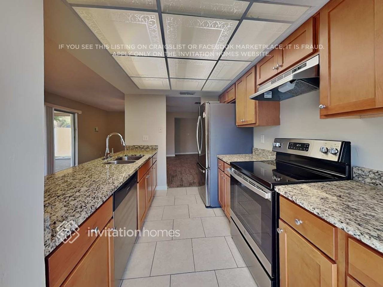 1030 Oakwood Dr - Photo 3 of 9