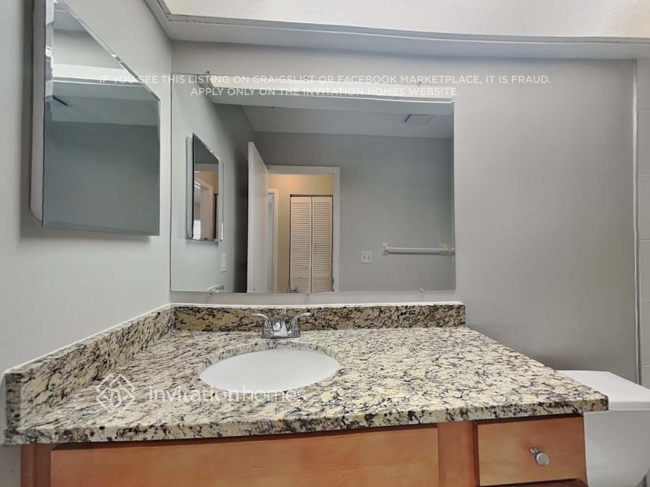 1030 Oakwood Dr - Photo 6 of 9