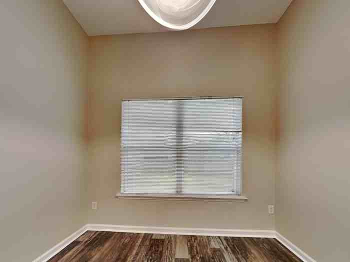 916 Bonaparte Landing Ct - Photo 7 of 16