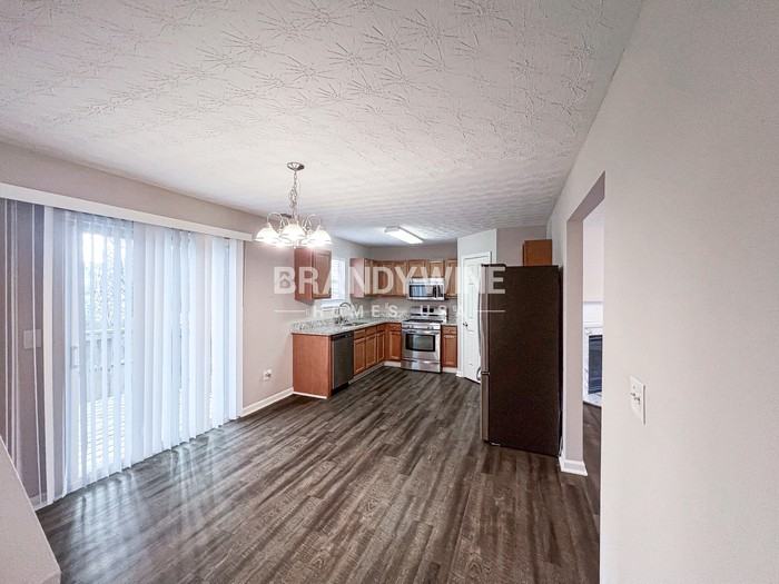 252 Springbottom Ct - Photo 6 of 25