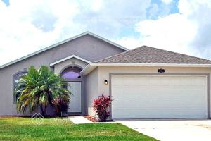 featured image of 2048 Gloria Cir Ne