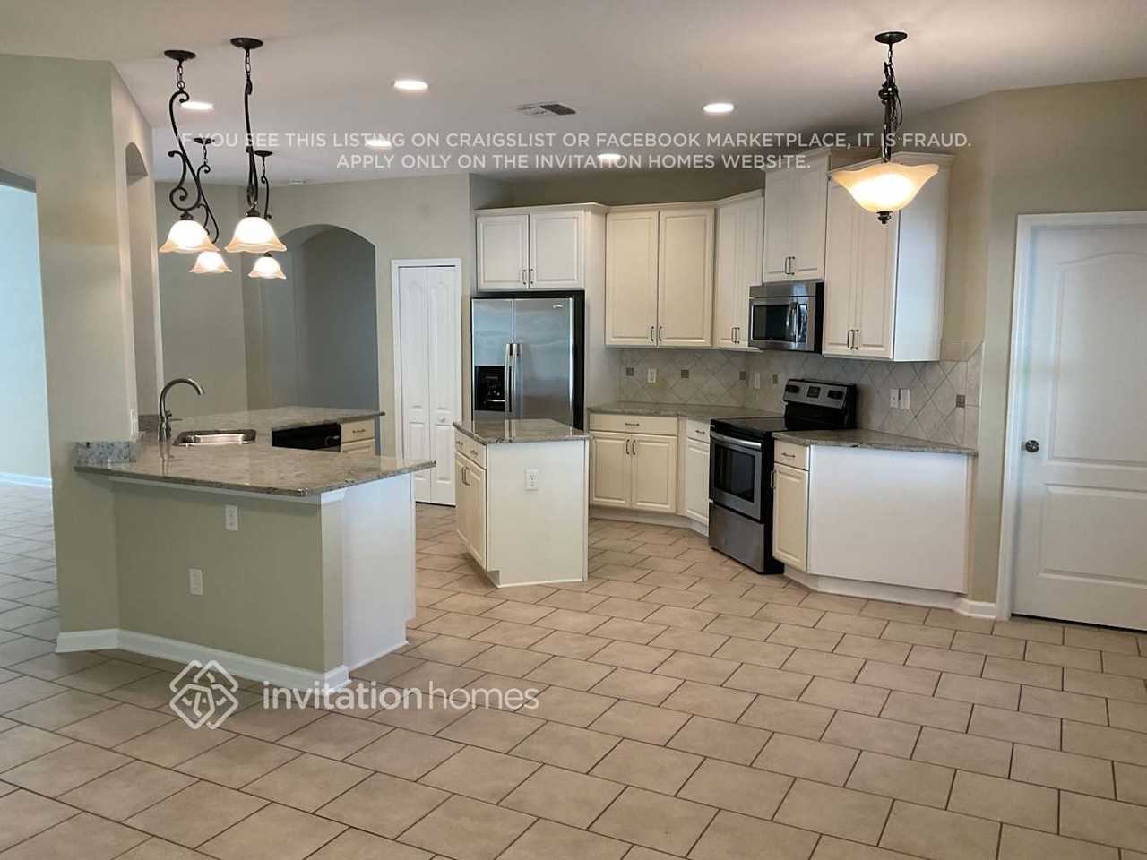 236 Tadcaster Ct - Photo 3 of 11