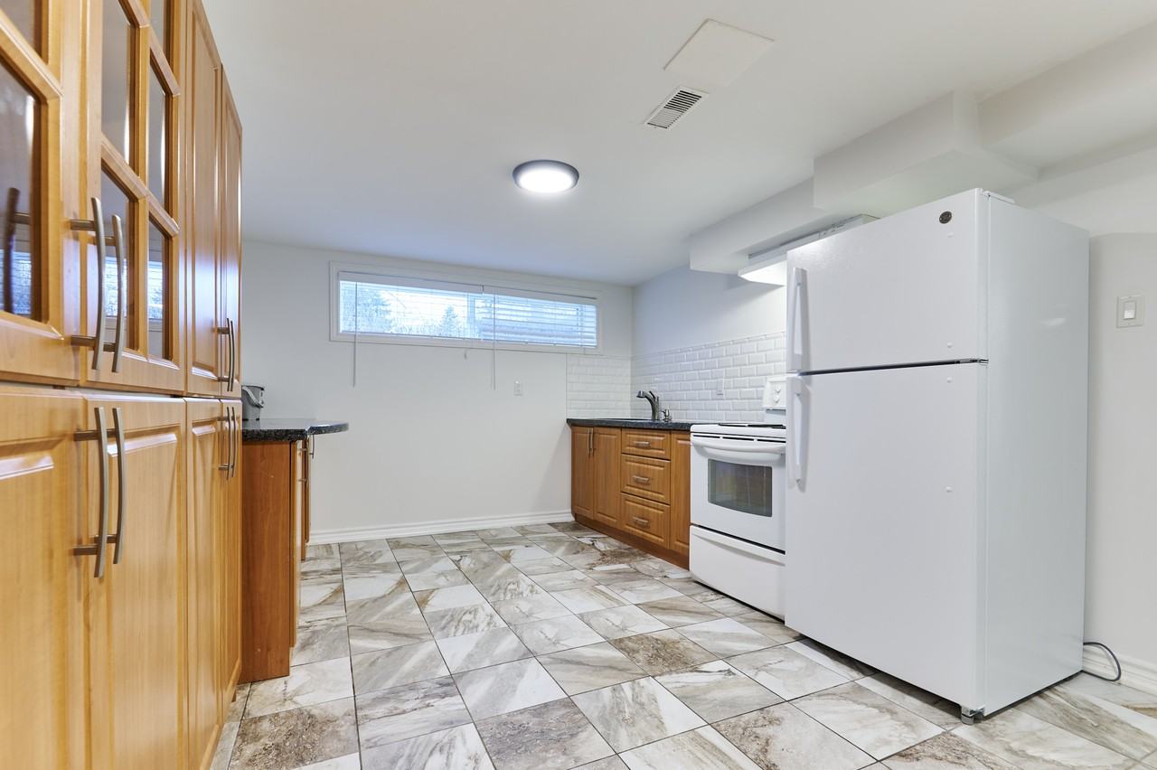 43 Meadowacres Drive - Photo 7 of 18