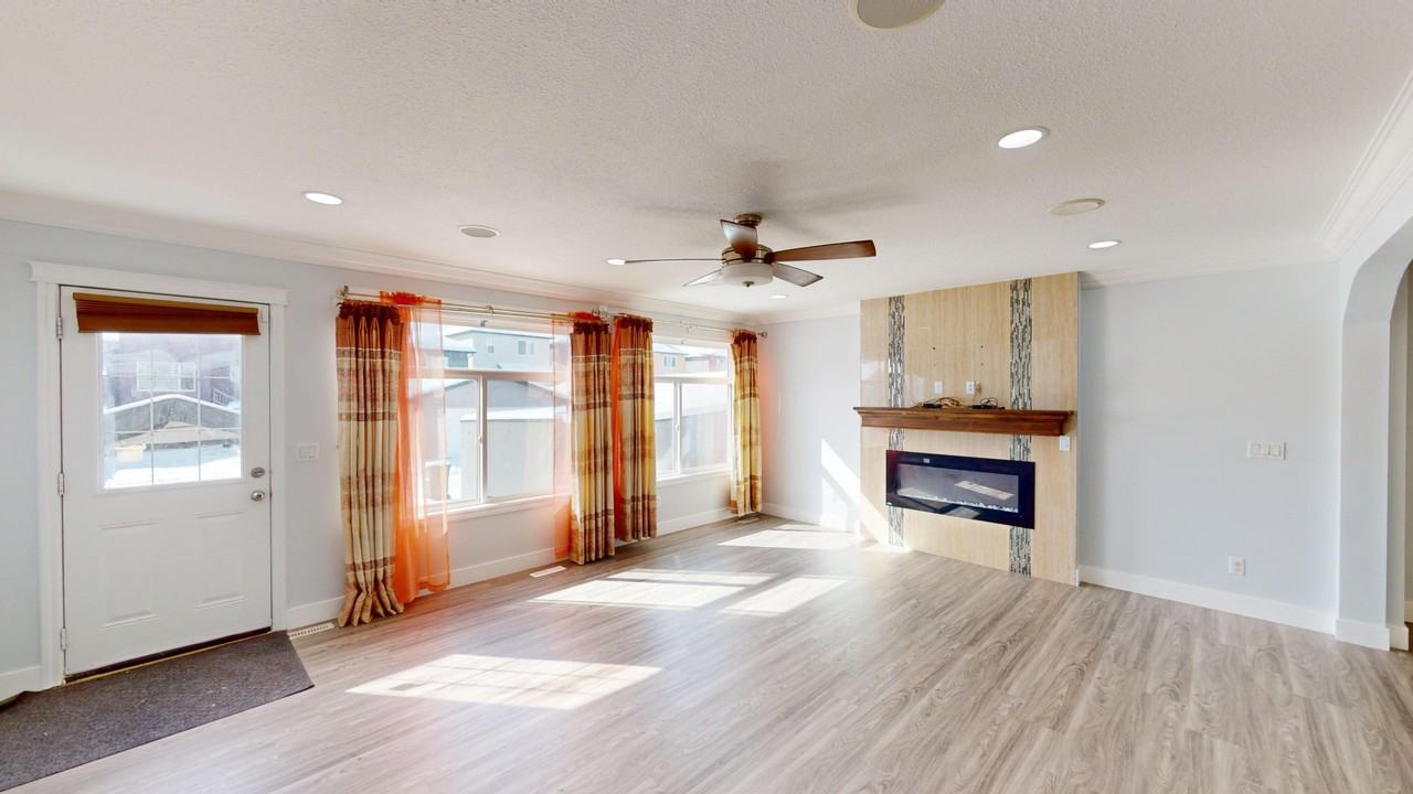 256A Saddlecrest Blvd, NE - Photo 7 of 26