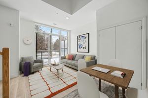 featured image of 166 College Ave W